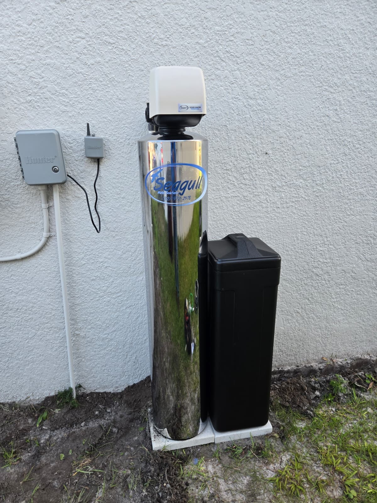 Seagull Water Solutions chrome water softener freshly installed at a Central Florida home